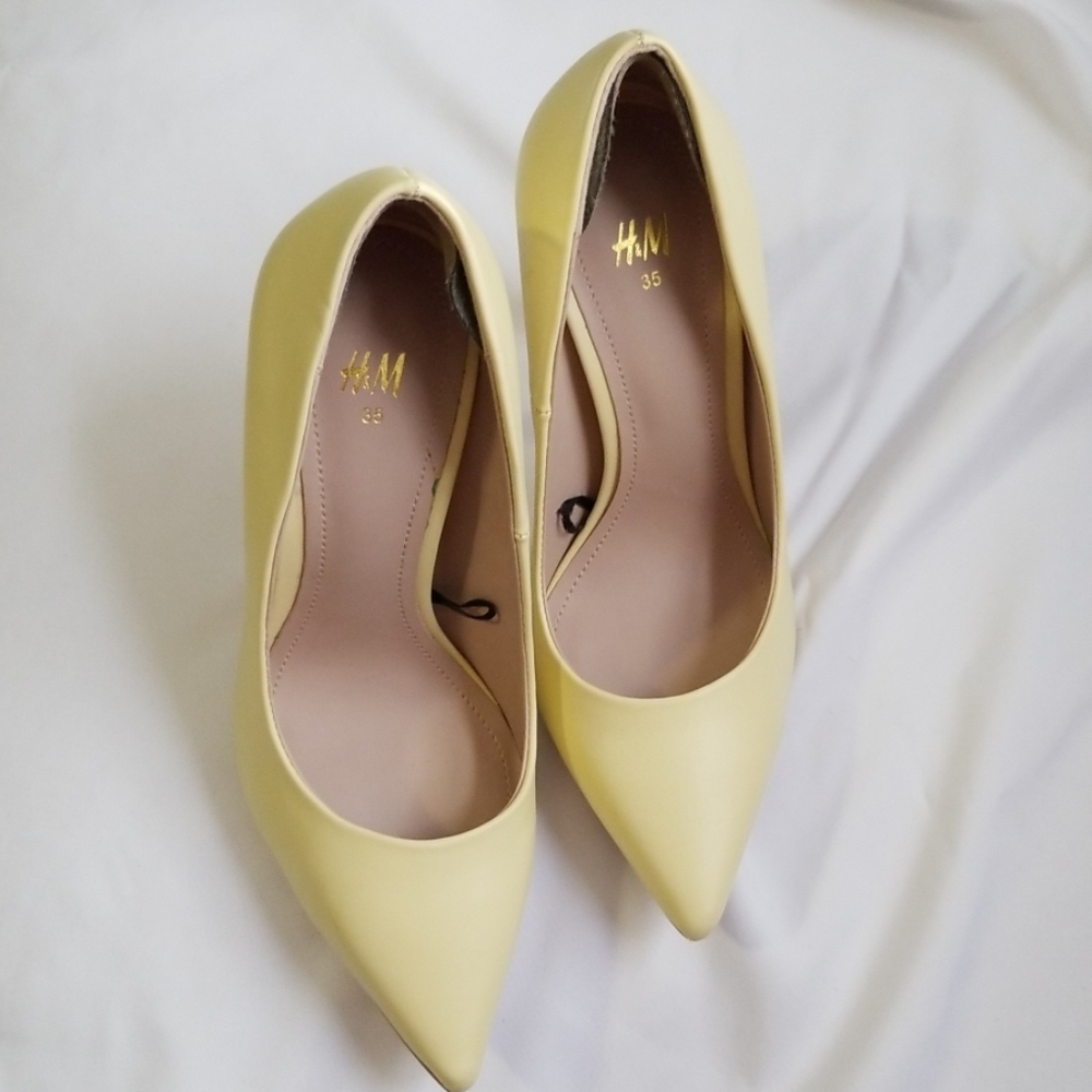 H&M soft yellow heels